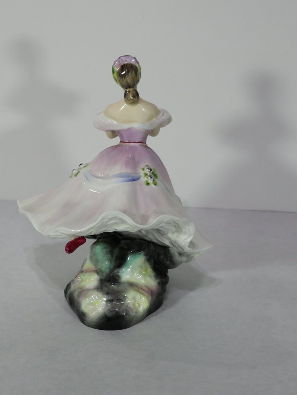 VINTAGE Royal Doulton "The Ballerina" Collectible Figurine Made In England - Picture 7 of 7